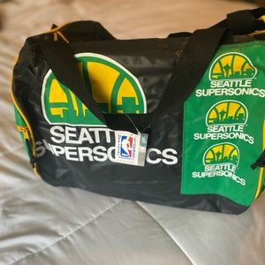 Vintage Seattle supersonics duffle